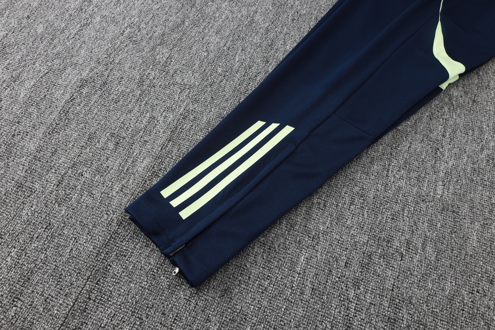 2025-26 Real Madrid Long zipper Light green training suit S-2XL