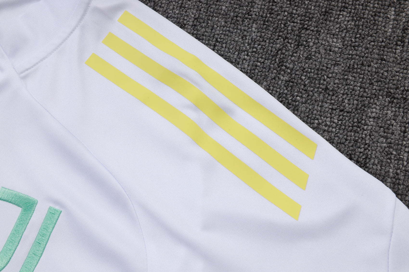 2025-26 Juventus White Training suit Adults Or Children