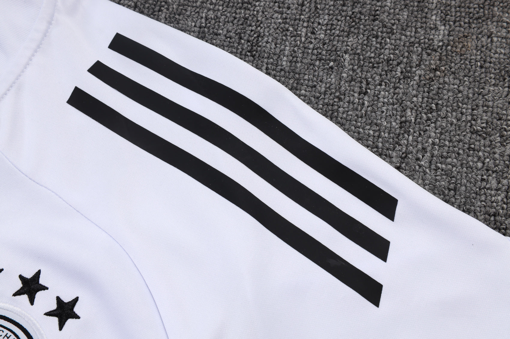 2025-26 Germany White (four-star crest) Long zipper Training suit Adults Or Children