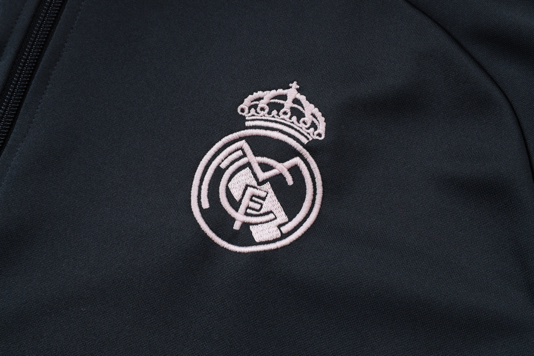 2025-26 Real Madrid Long zipper Dark gray (light pink text) training suit S-2XL