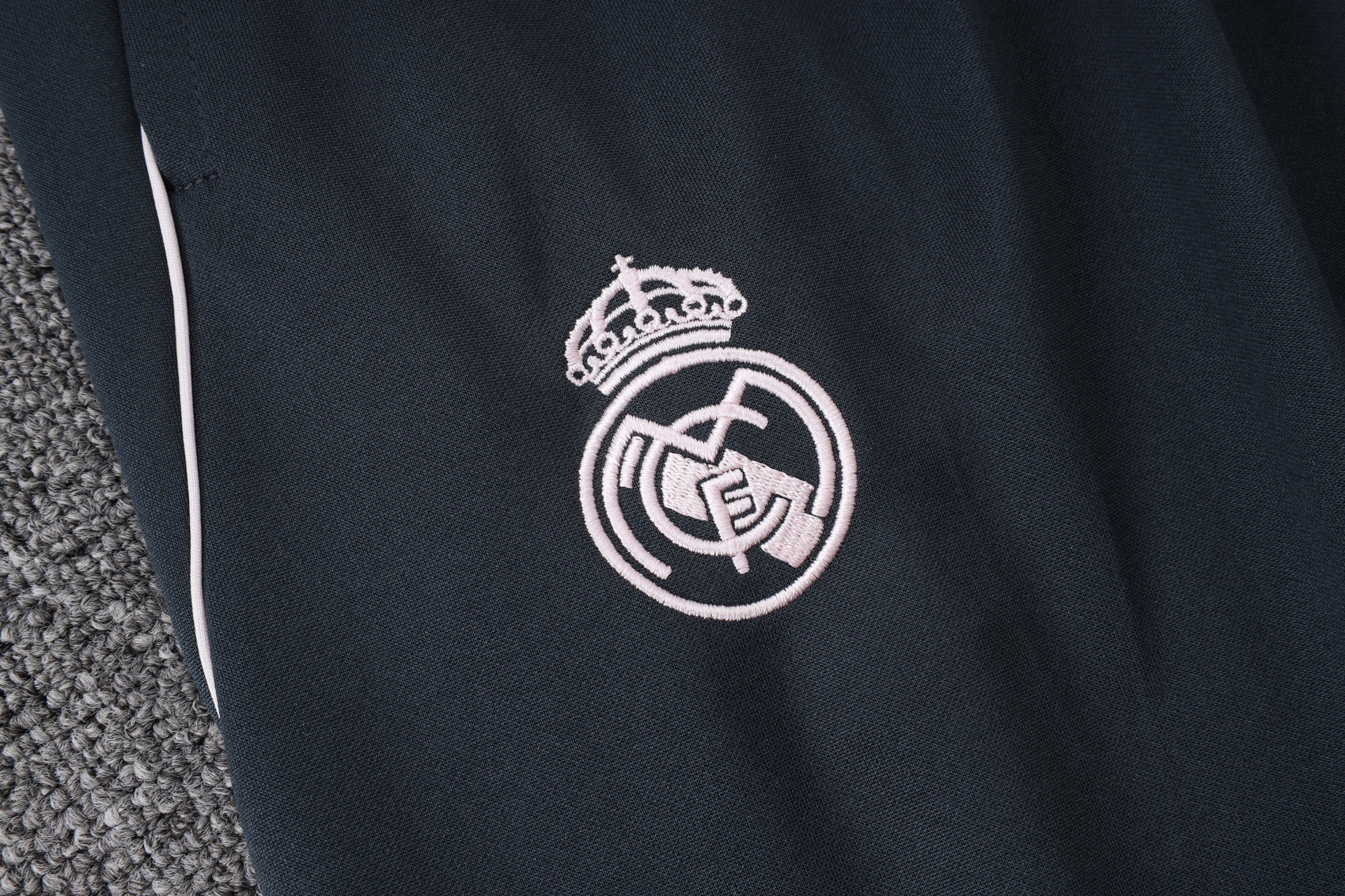 2025-26 Real Madrid Long zipper Dark gray (light pink text) training suit S-2XL