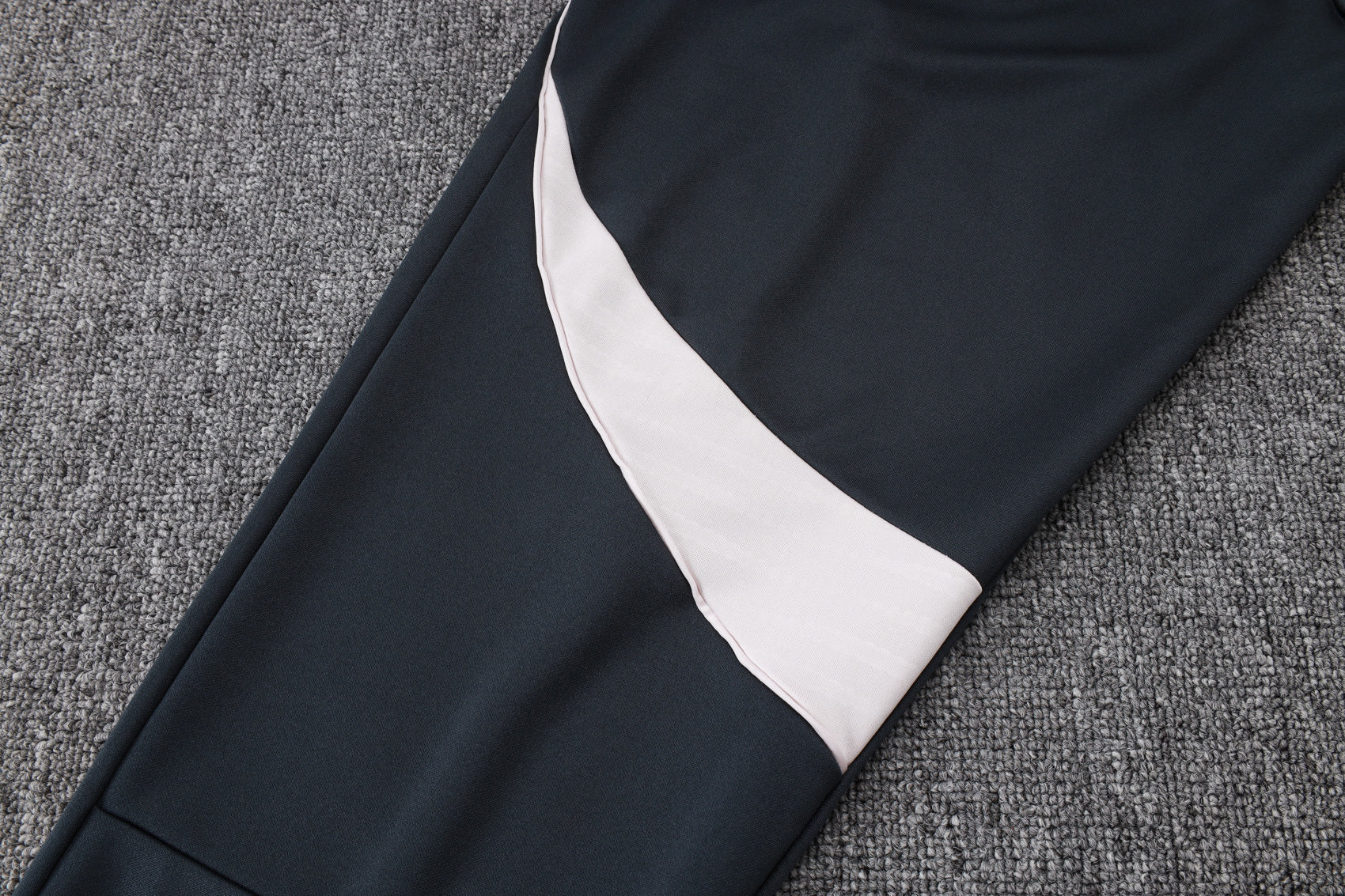 2025-26 Real Madrid Long zipper Dark gray (light pink text) training suit S-2XL