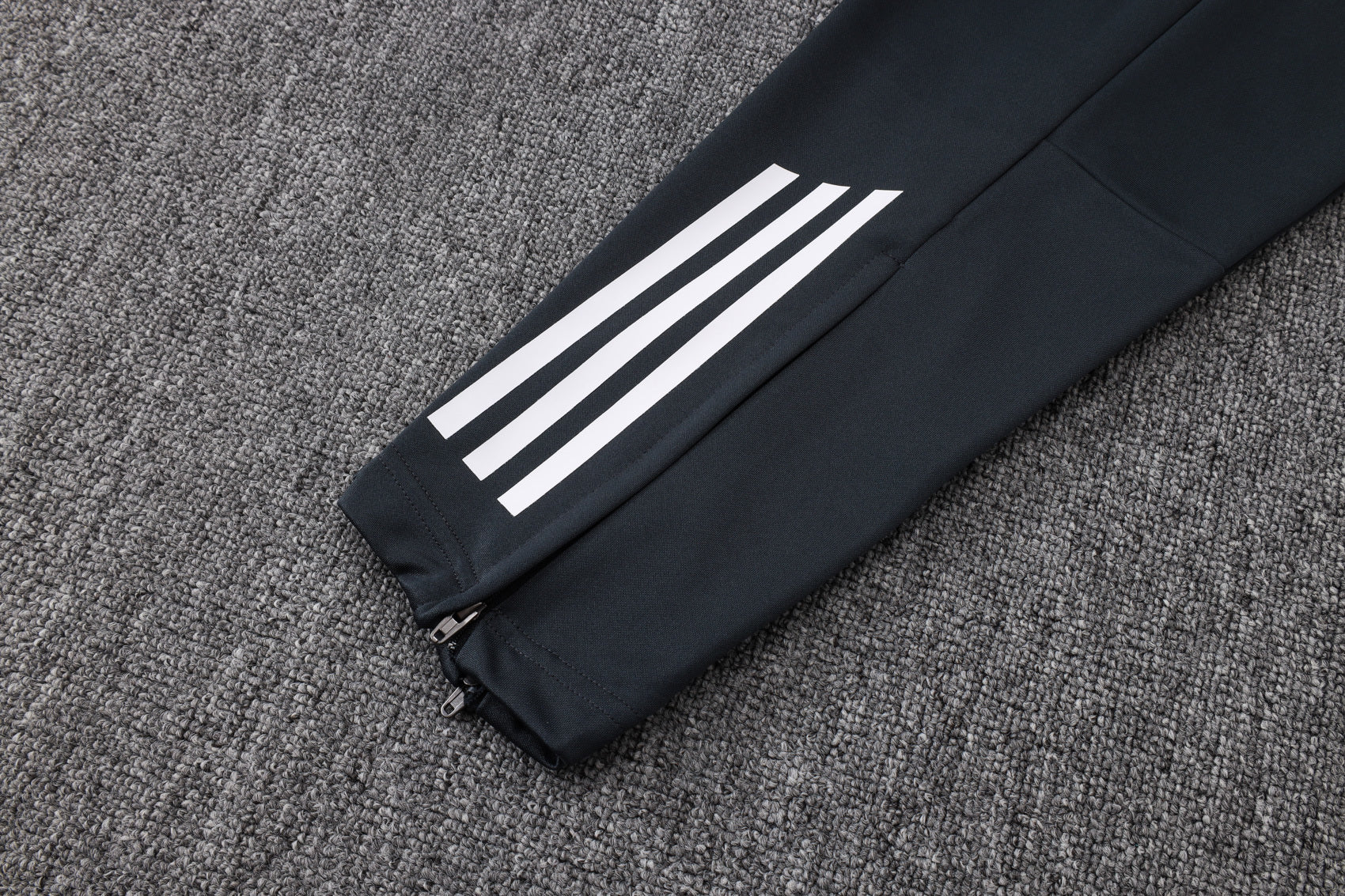 2025-26 Real Madrid Long zipper Dark gray (light pink text) training suit S-2XL