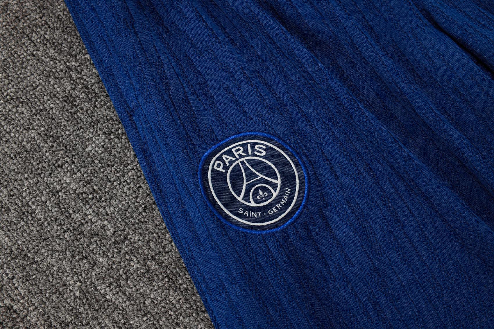 2025-26 Paris Red Training suit Adults Or Children