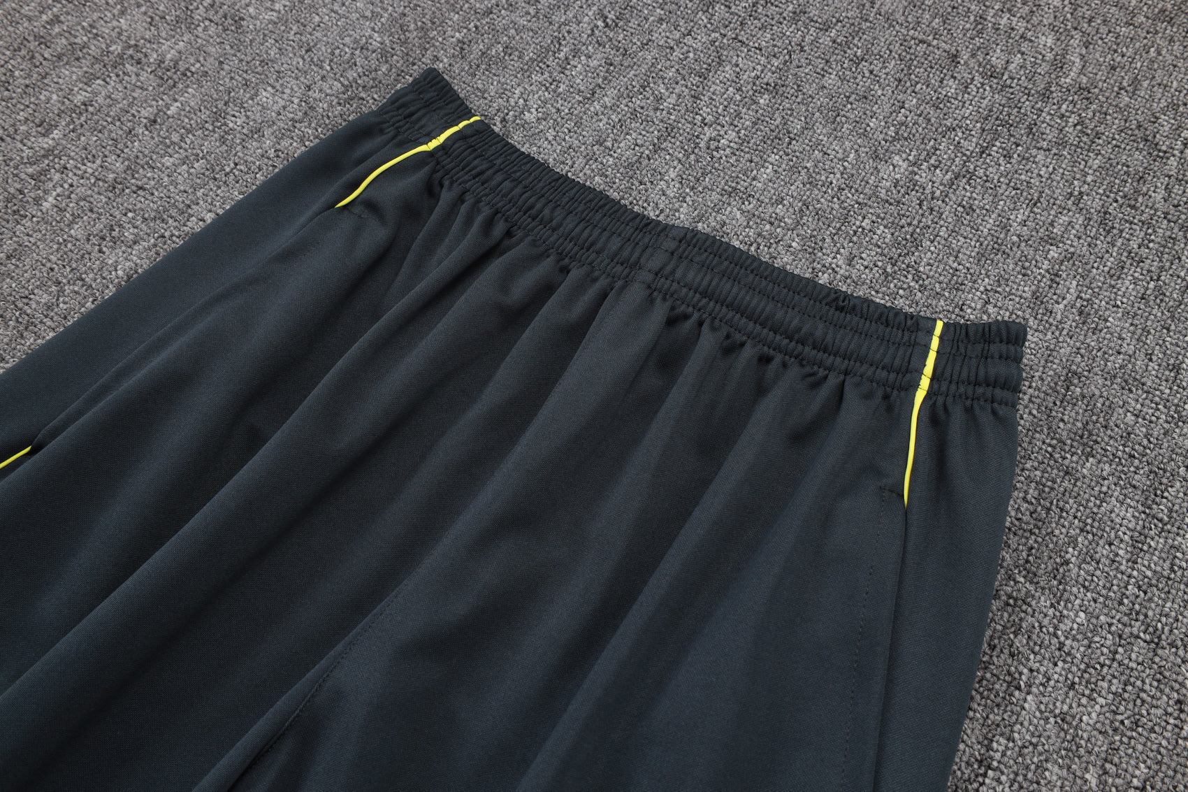 2025-26 Real Madrid Long zipper Dark gray (yellow sleeves) training suit S-2XL