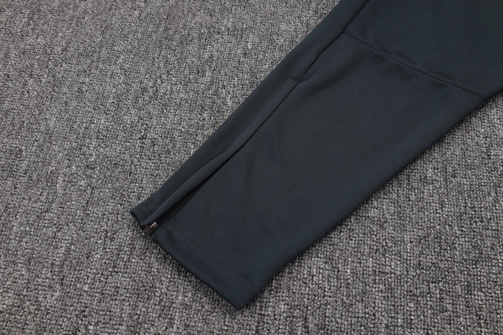 2025-26 Real Madrid Long zipper Dark gray (yellow sleeves) training suit S-2XL