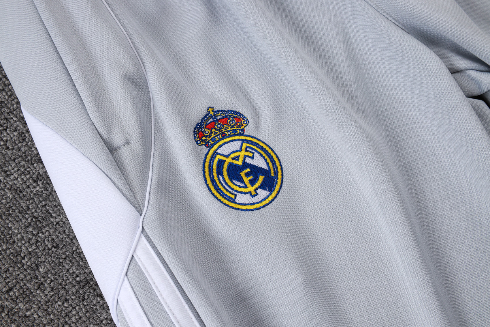 2025-26 Real Madrid Long zipper off-white gray training suit S-2XL