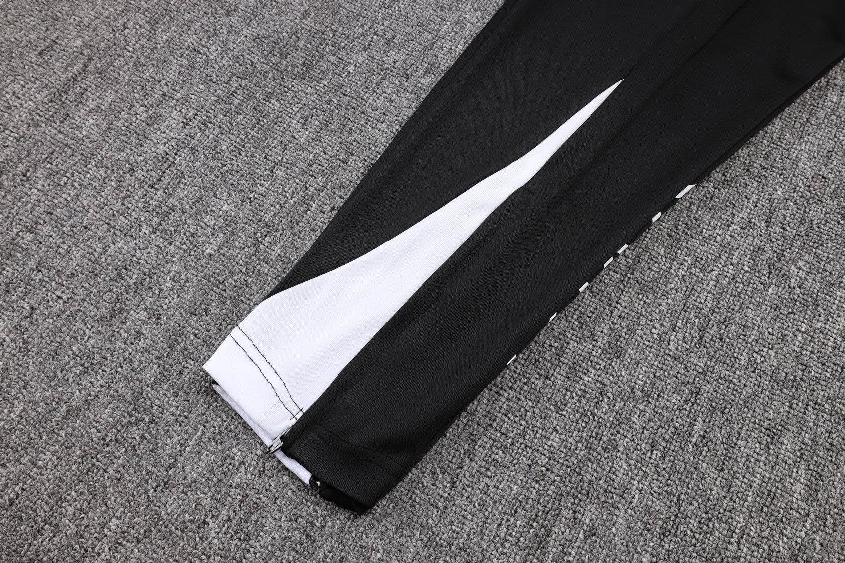 2025-26 Paris Black Training suit Adults Or Children