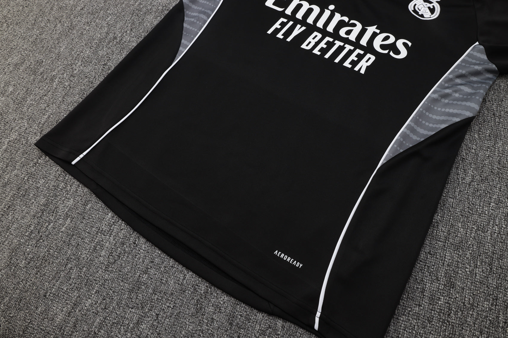 2025-26 Real Madrid Black training suit（White text)  Adults Or Children