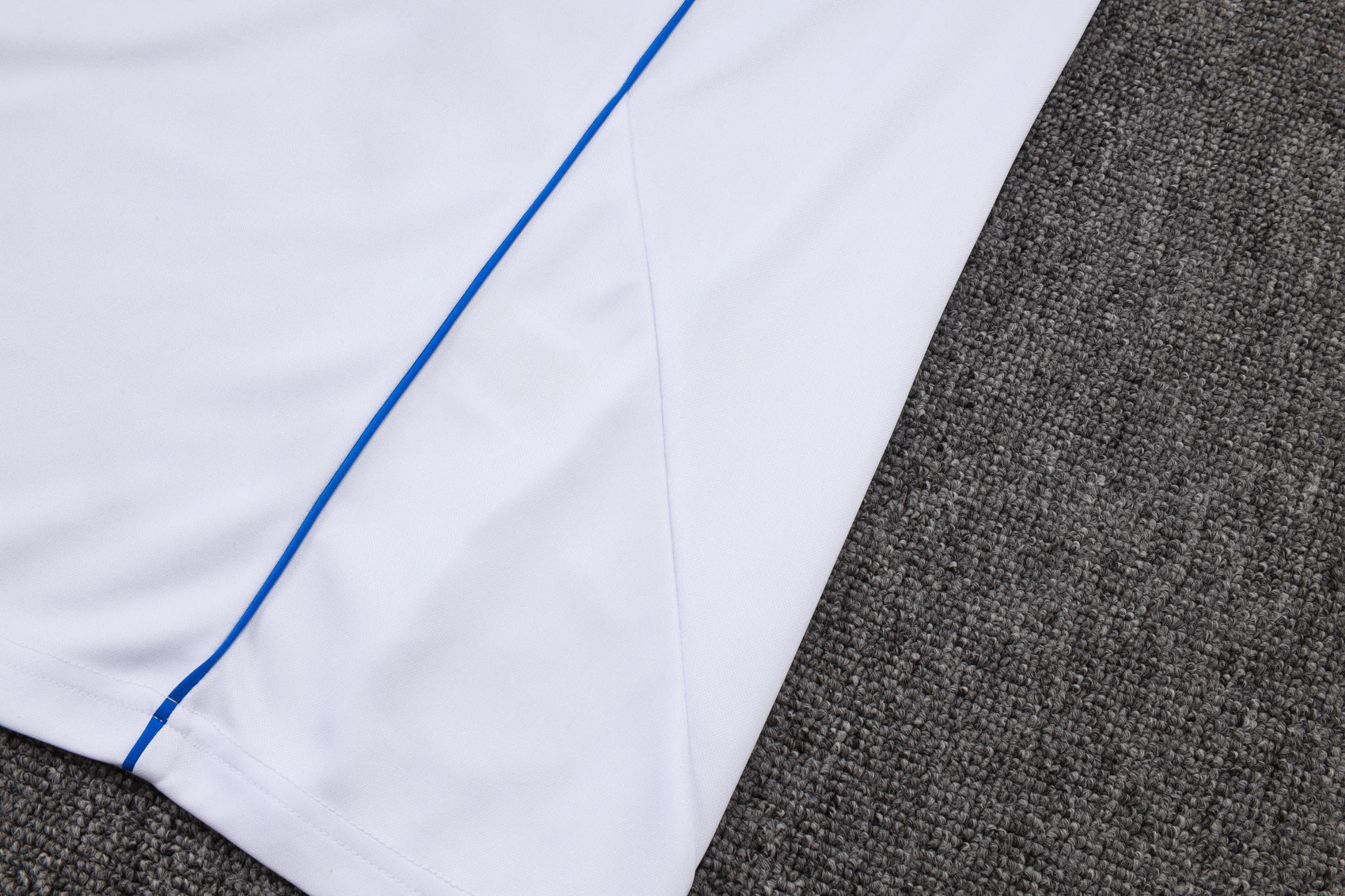 2025-26 Bayern Munich white (with blue trim) Training suit Adults Or Children