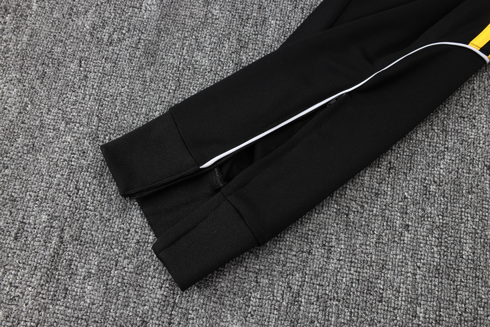 2025-26 Real Madrid Long zipper Black-Gold training suit S-2XL